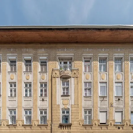 Apartament Quiet Central Near Heroes Square By Cavaland Budapesta