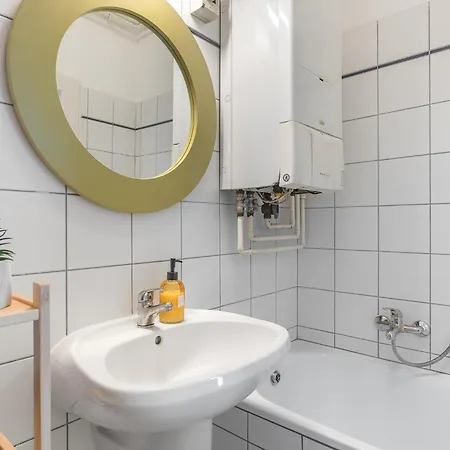 Apartament Quiet Central Near Heroes Square By Cavaland